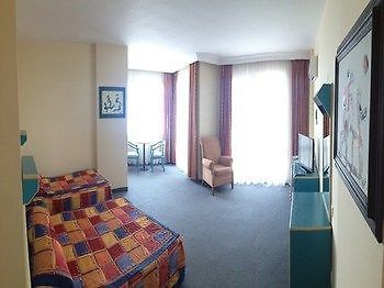 Angel Beach Hotel Tosmur Esterno foto